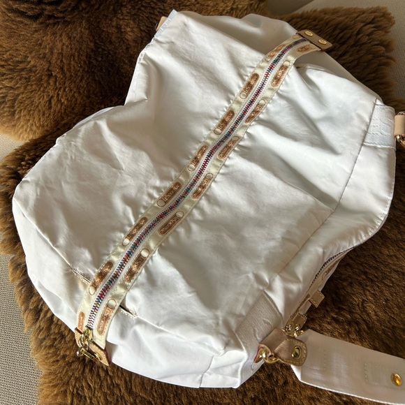 LeSportsac x Tokidoki Gioco White Duffle - Picture 4 of 12